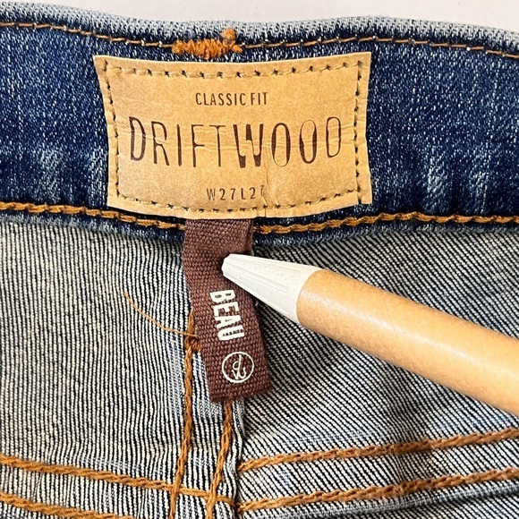 DRIFTWOOD Blue Jeans with Floral Embroidery - Picture 7 of 8